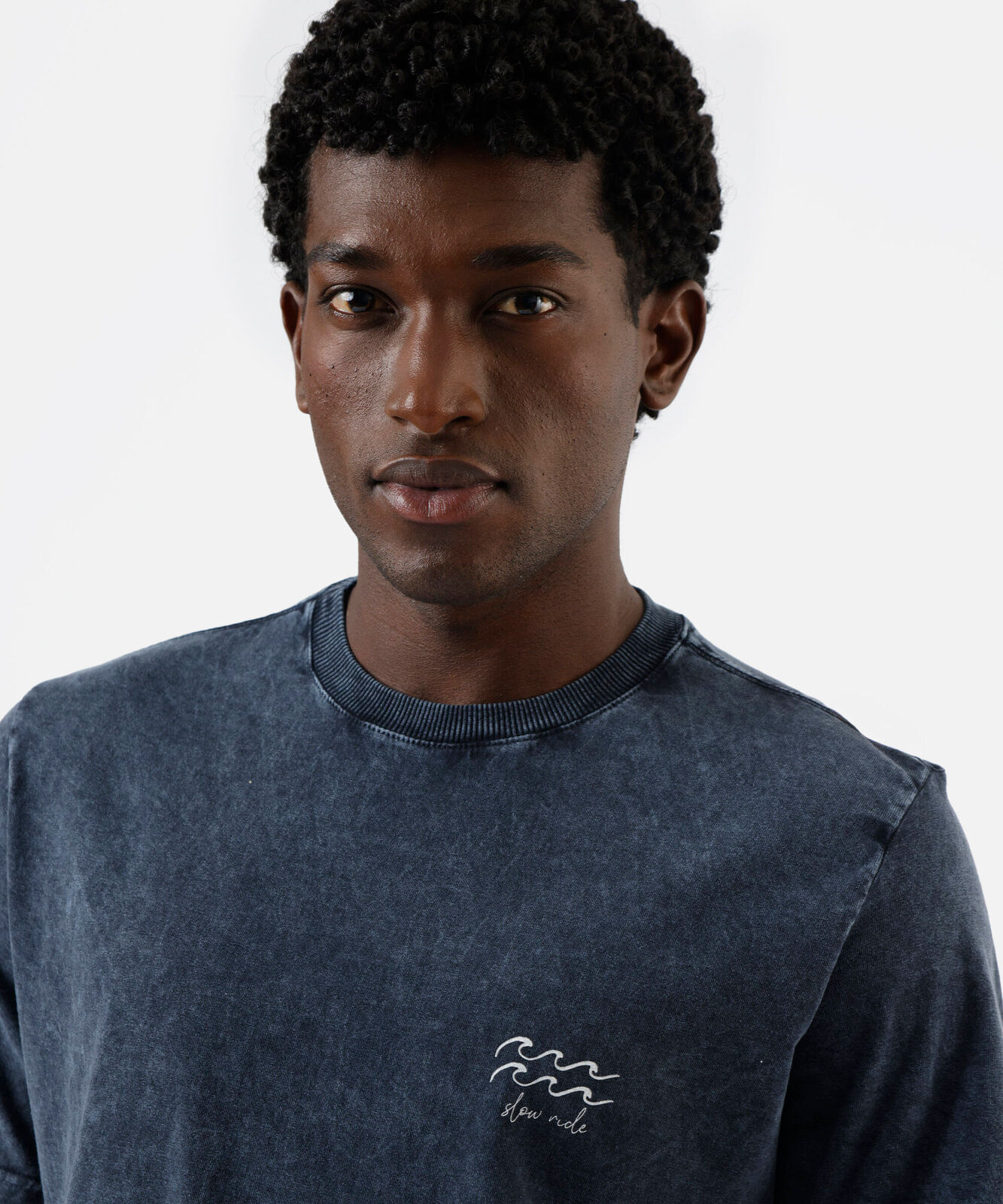 camiseta masculina de algodão manga curta marmorizada azul