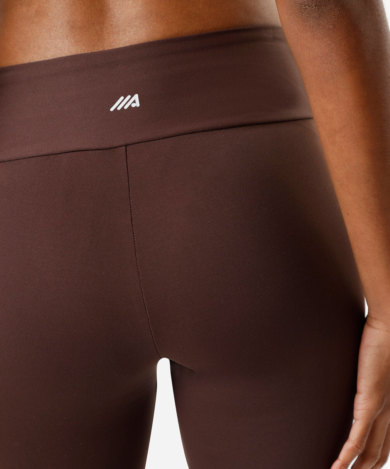 calça flare esportiva feminina de poliamida com fendas marrom
