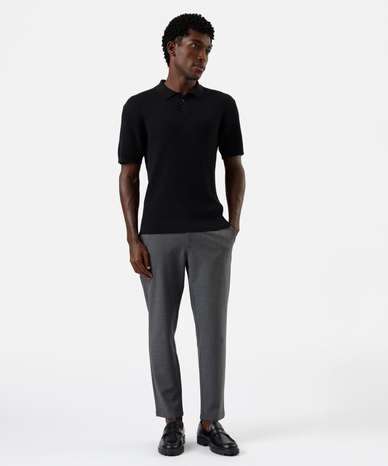 polo masculina de tricot canelada preta