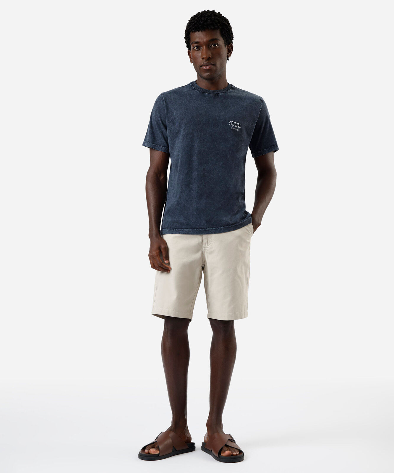 bermuda masculina reta chino bege