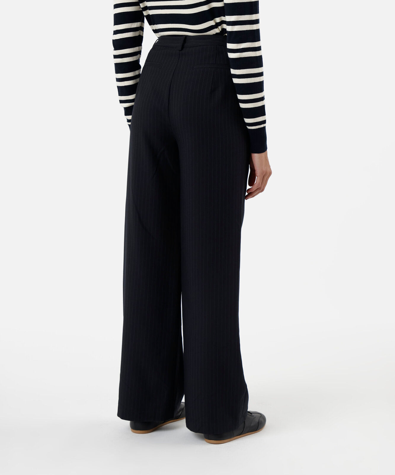 calça de alfaiataria feminina risca de giz azul