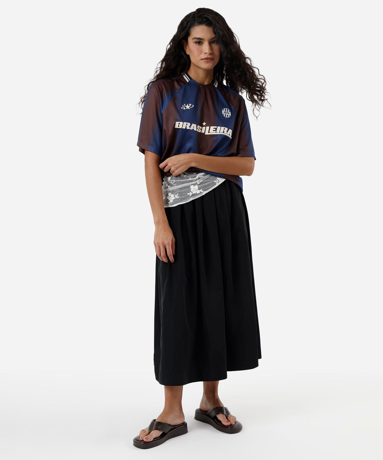camiseta feminina manga curta listrada brasileira marrom