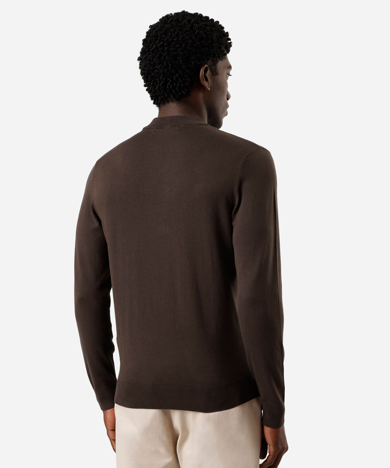 suéter masculino de tricot gola alta marrom