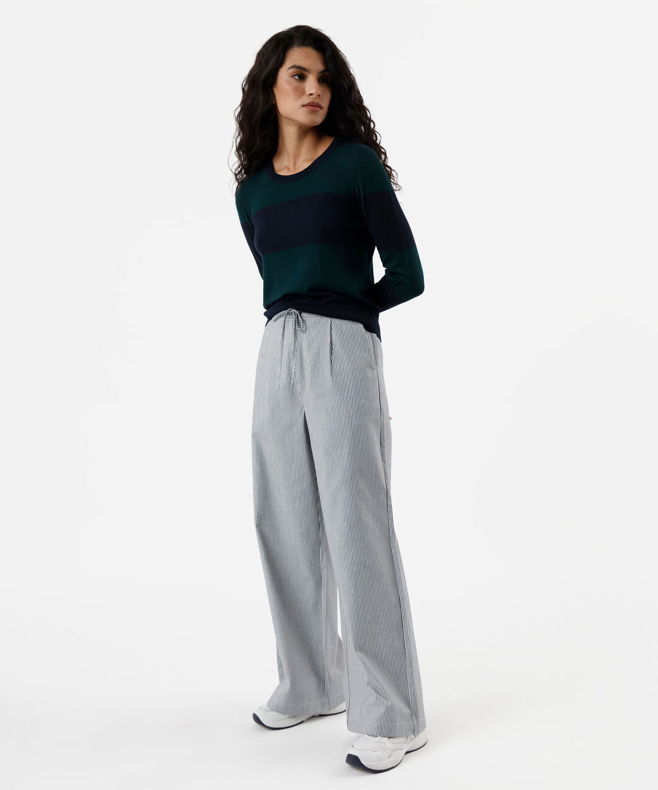 suéter feminino em tricot listrado verde