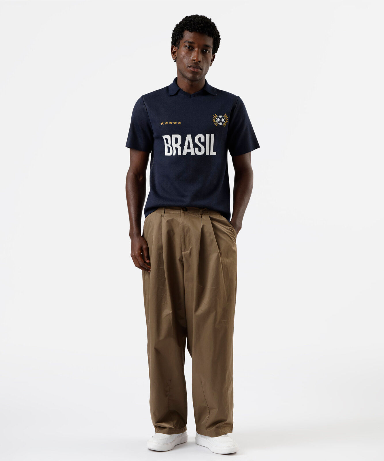 camiseta masculina de tricot com gola brasil azul