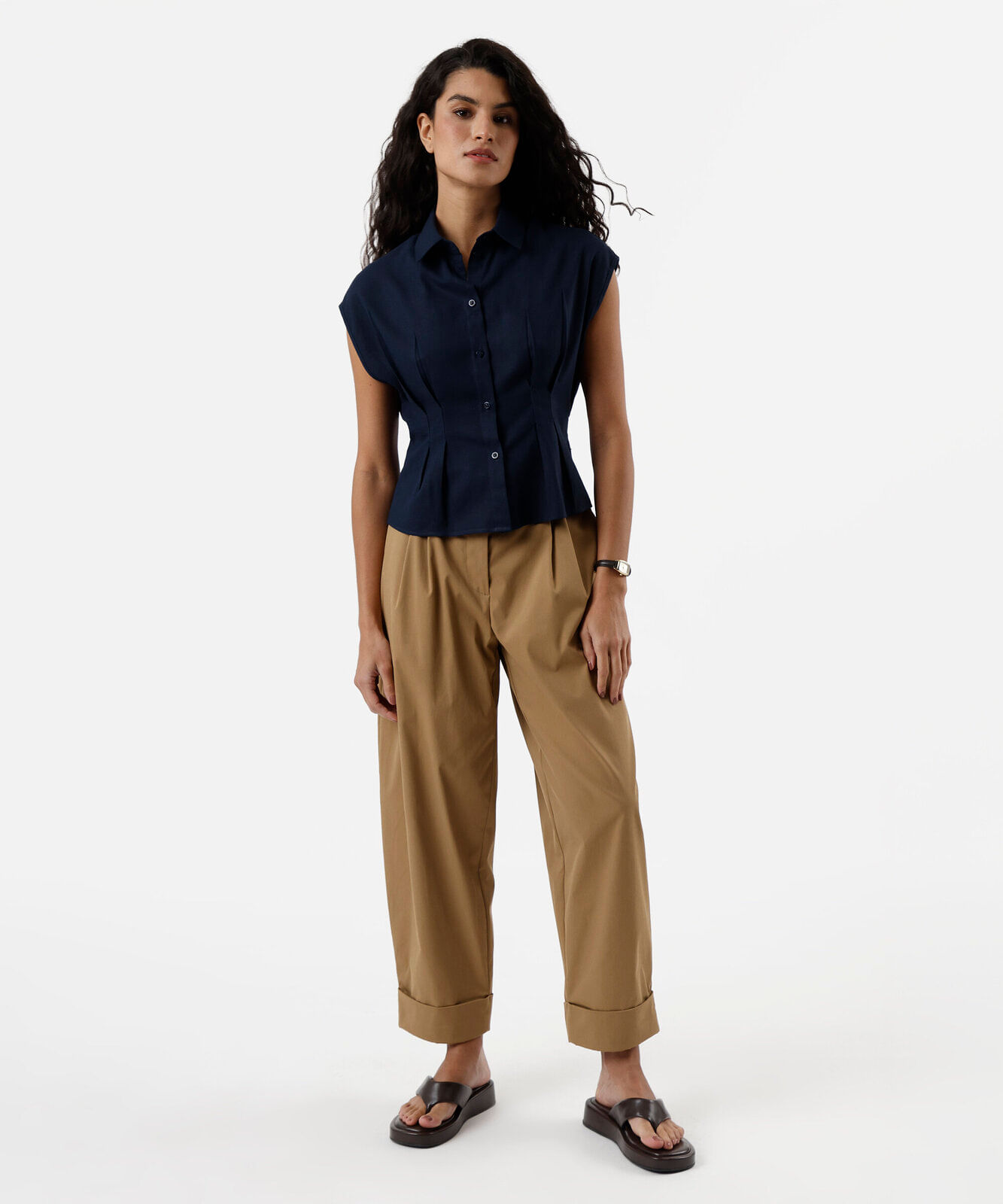 camisa feminina com linho e pences manga curta azul