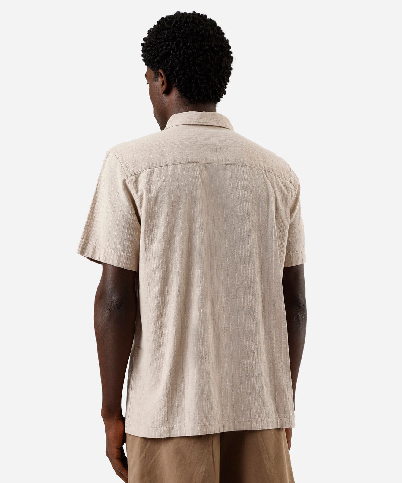 camisa masculina de algodão listrada bege