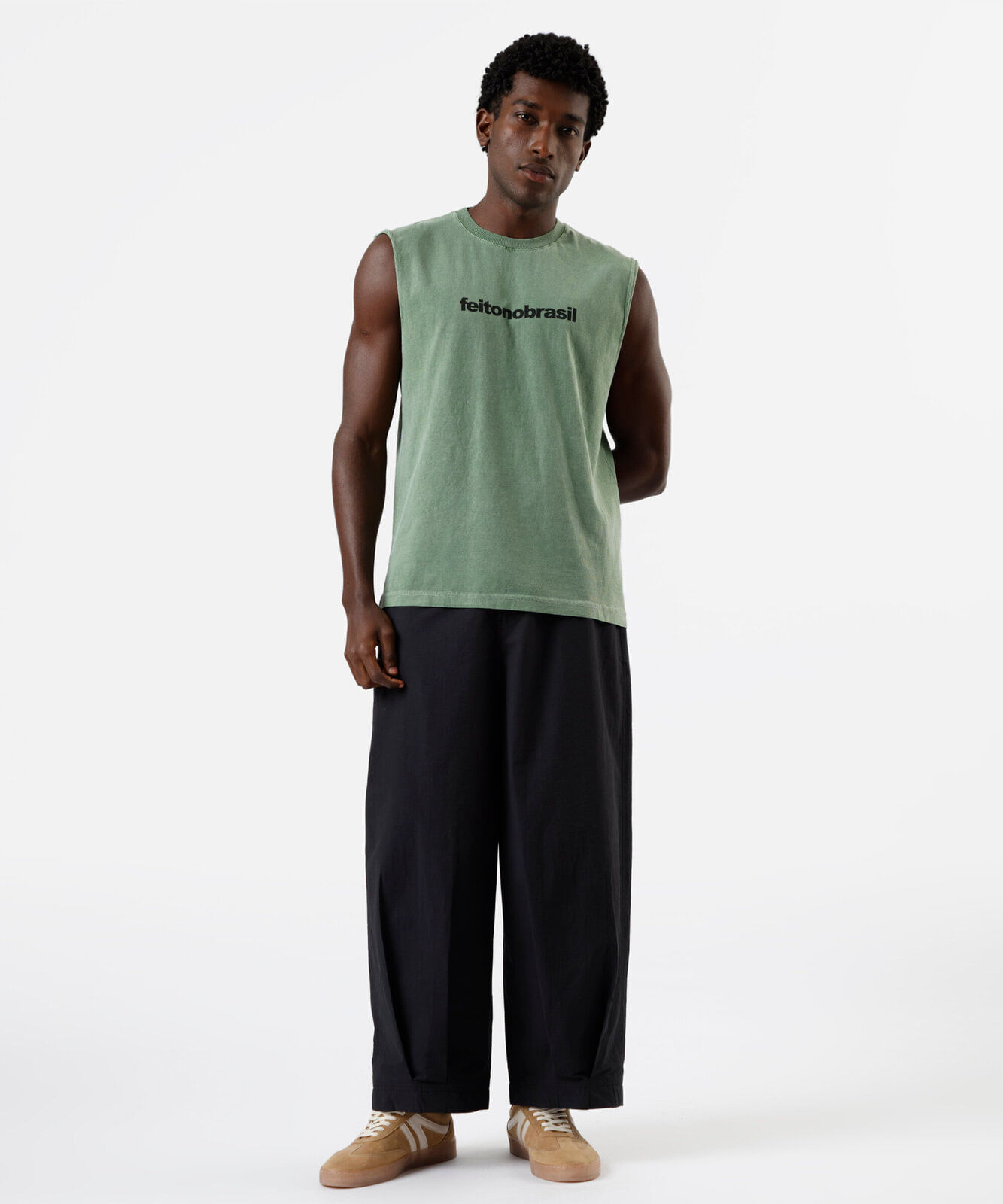 regata machão de algodão estampada estonada verde