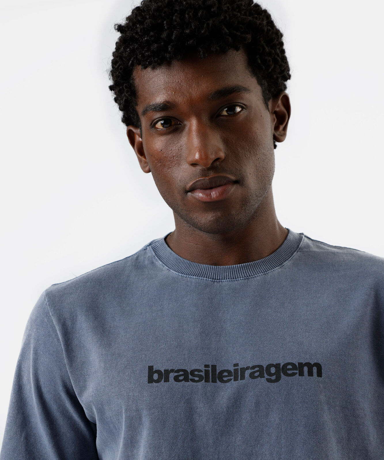 camiseta masculina de algodão brasileiragem azul