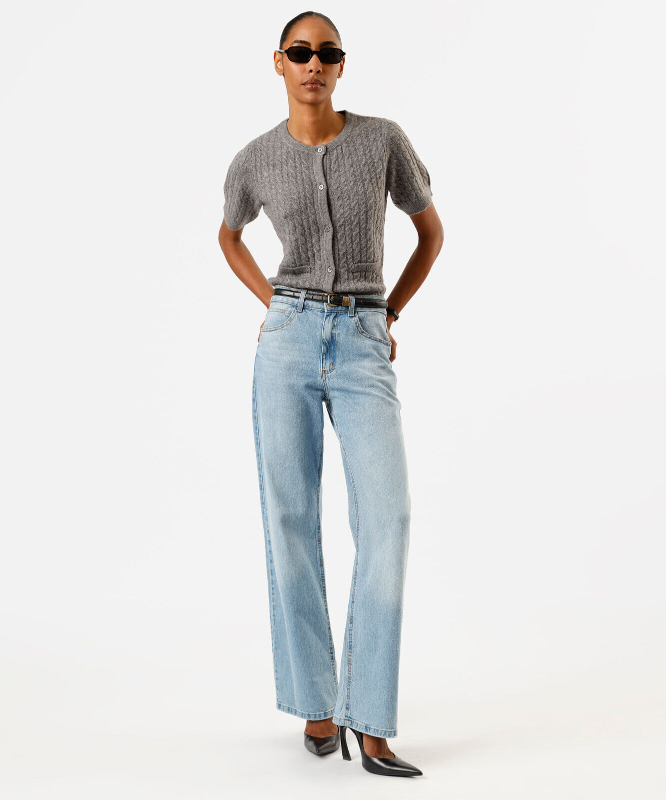 blusa feminina de tricot manga curta texturizada cinza