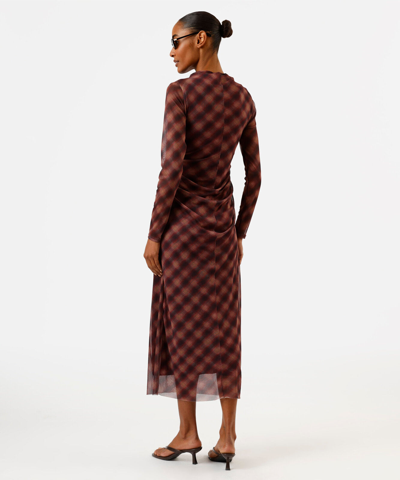 vestido longo feminino de tule manga longa franzido xadrez marrom