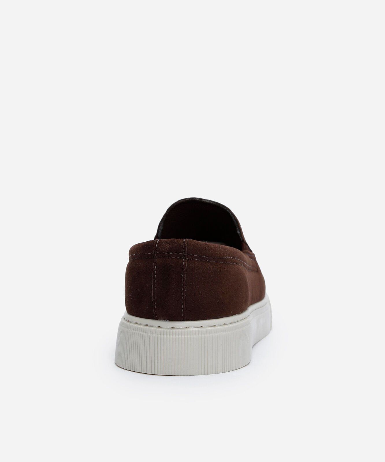 tênis slip on texturizado marrom