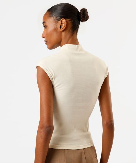 blusa muscle tee feminina gola alta canelada básica bege