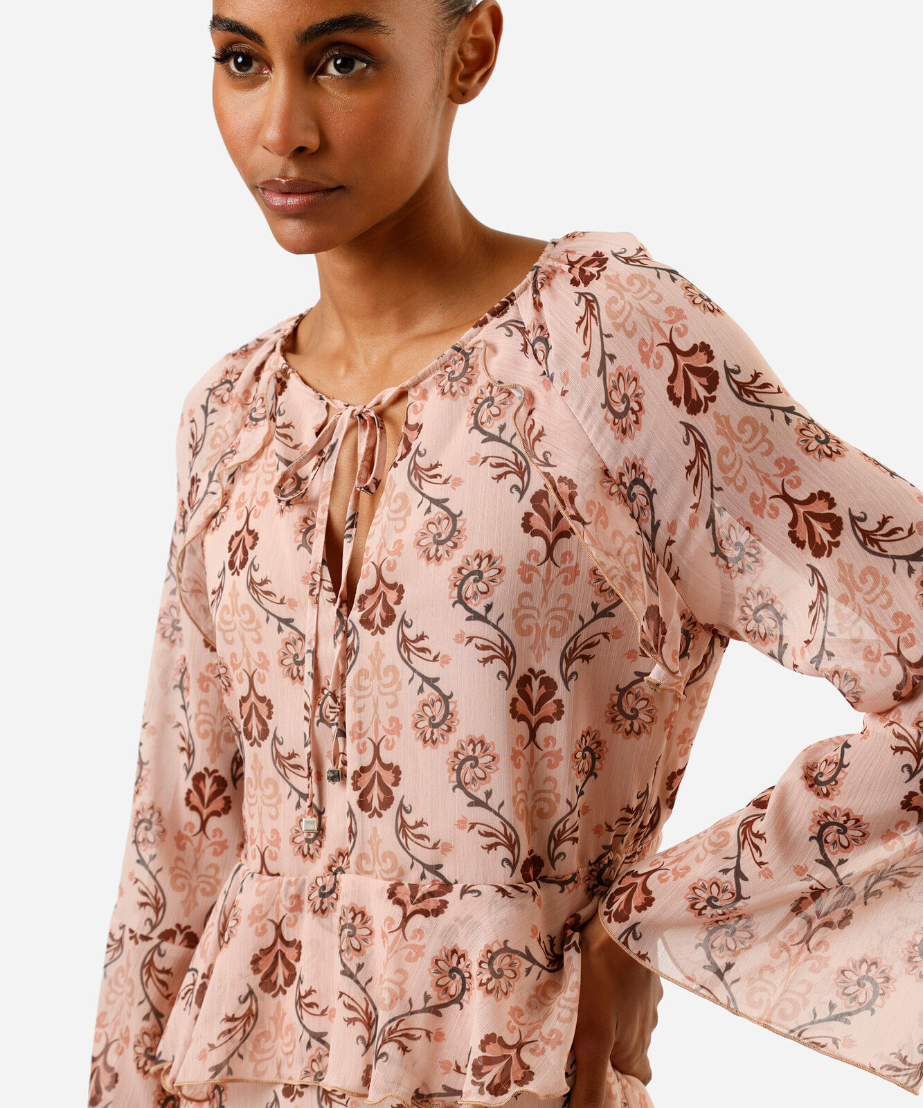 vestido curto feminino manga longa com babados floral bege