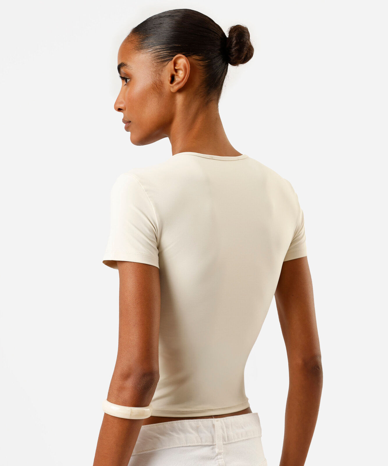 blusa baby look feminina de poliamida básica bege