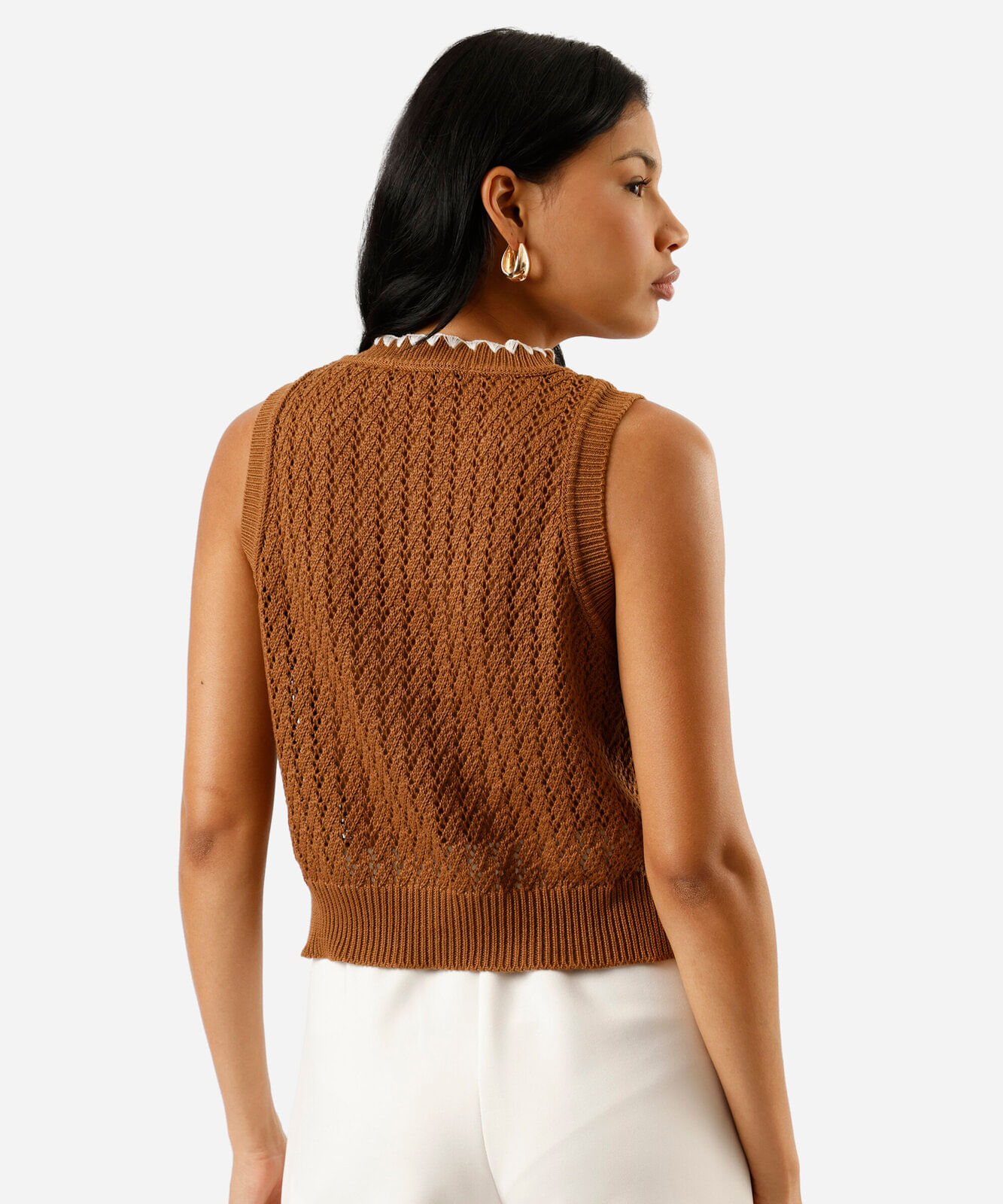 regata feminina de tricot com fendas marrom