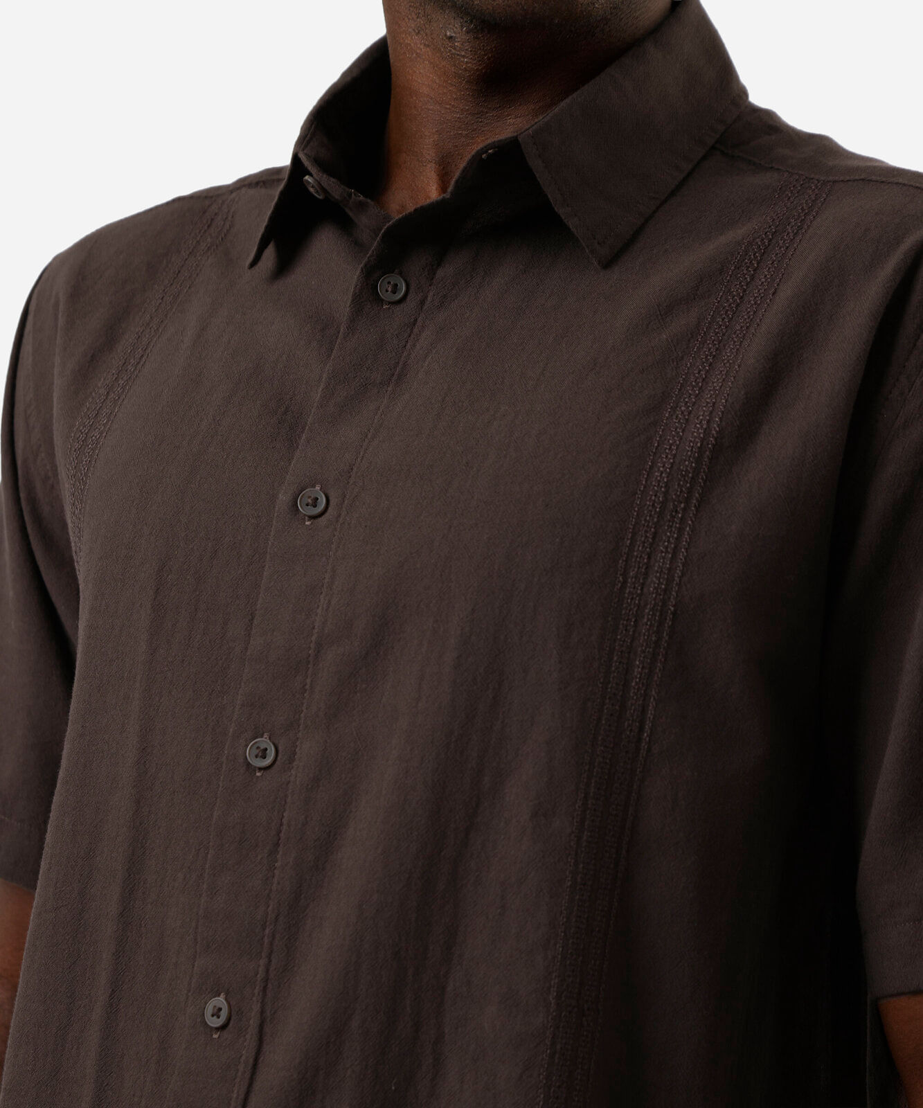 camisa masculina de algodão manga curta bordada marrom