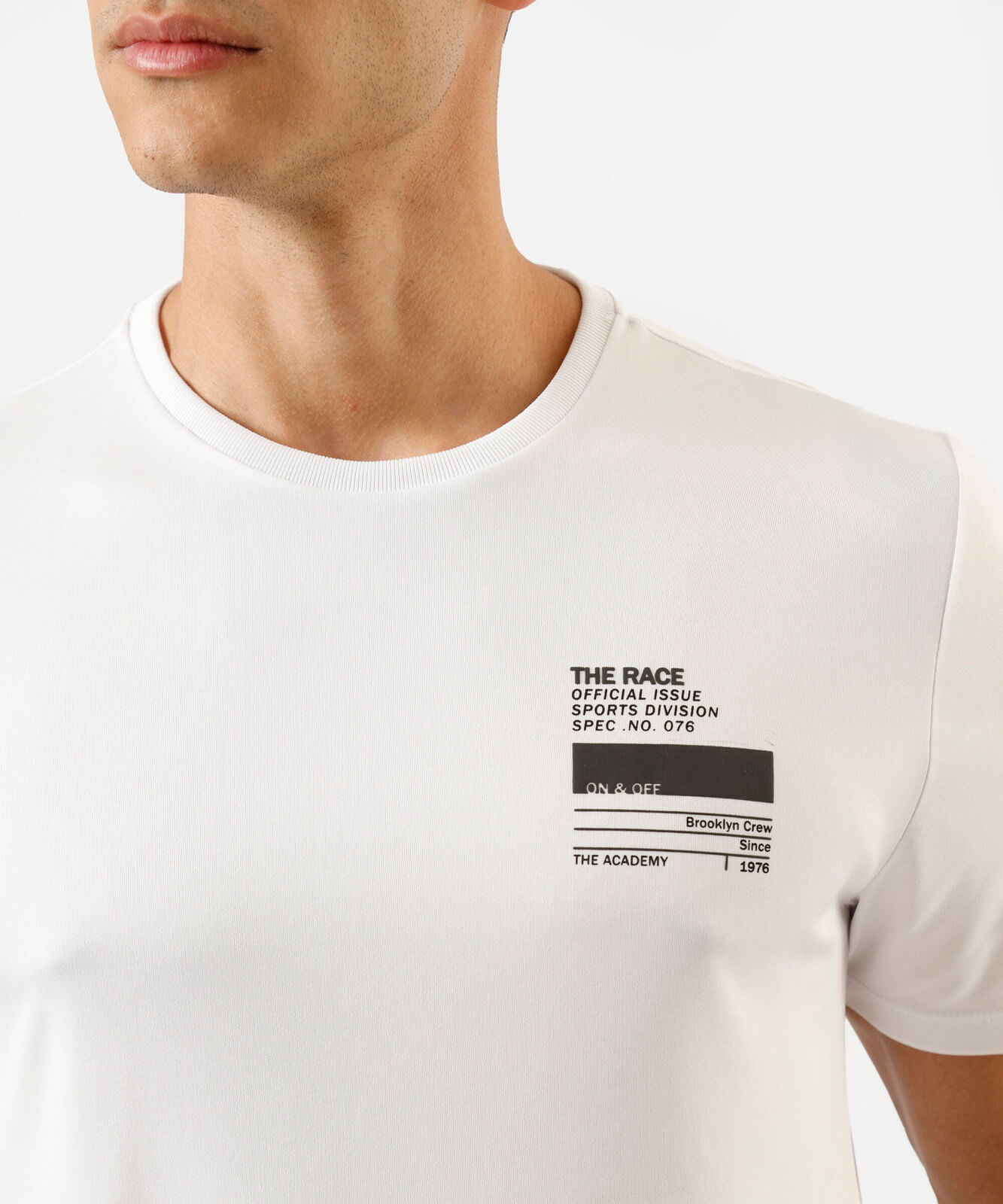 camiseta esportiva masculina manga curta estampada branca