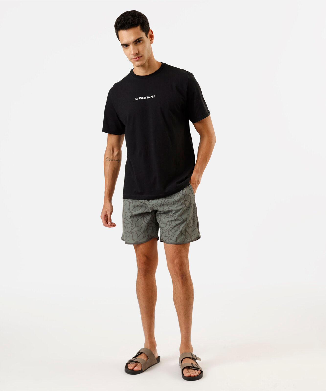 camiseta masculina de algodão manga curta estampada preta