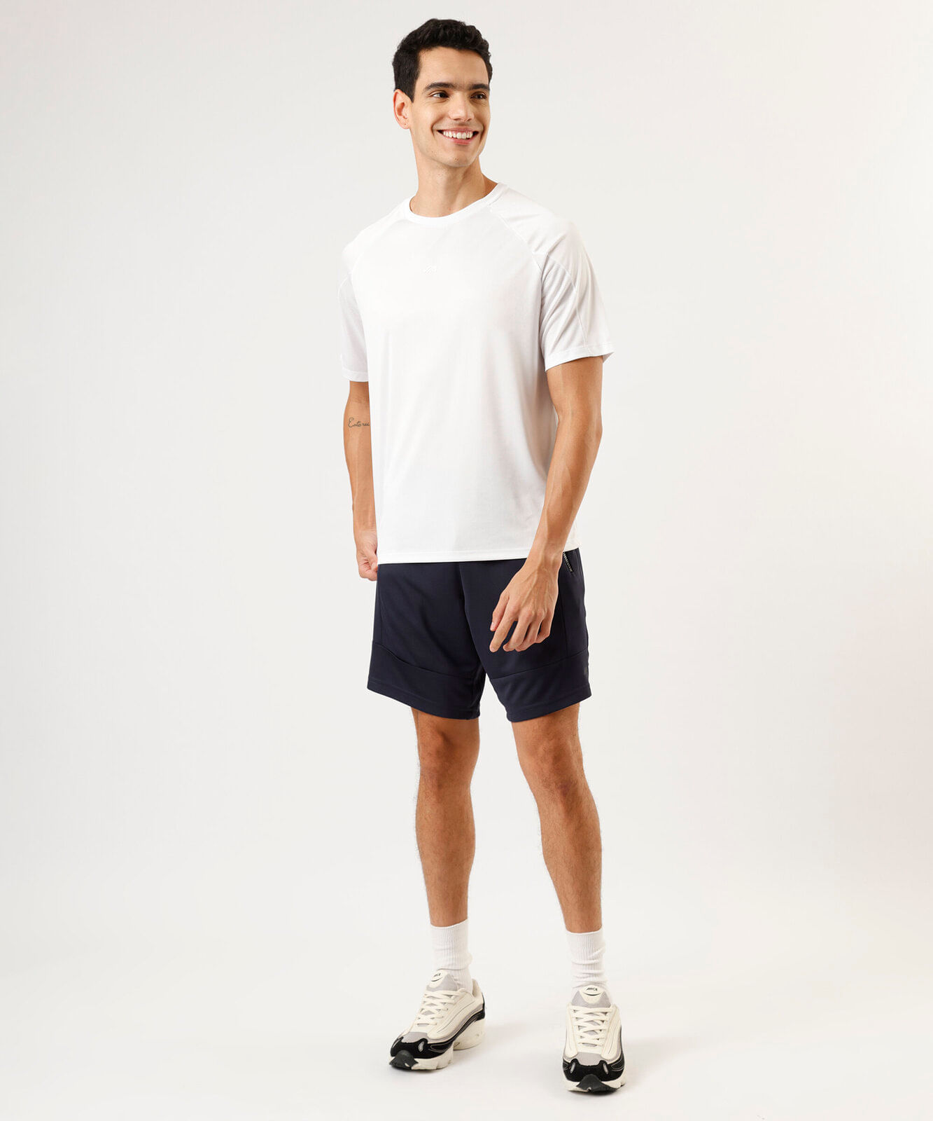 camiseta esportiva masculina manga curta branca