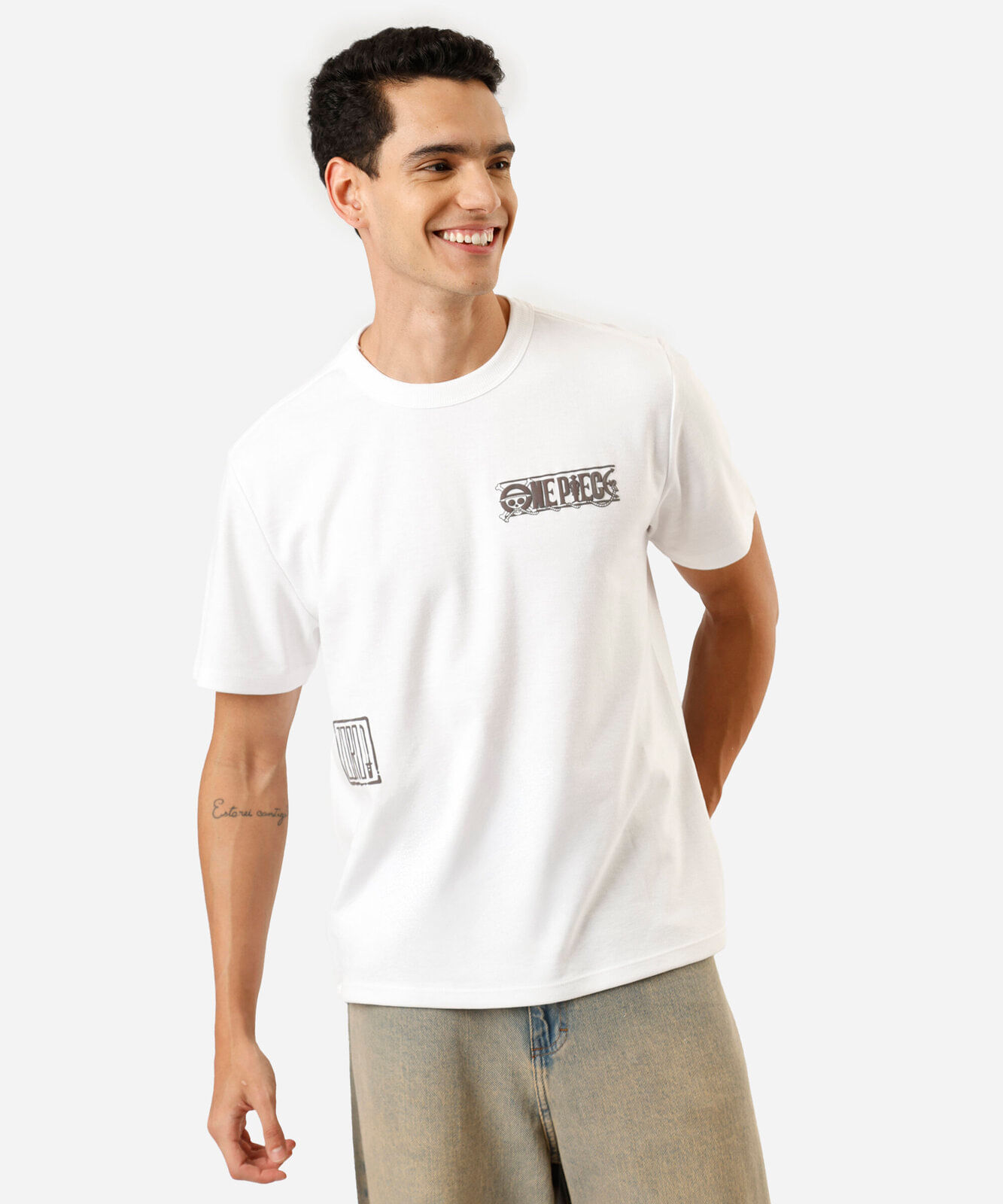 camiseta masculina com algodão manga curta one piece off white