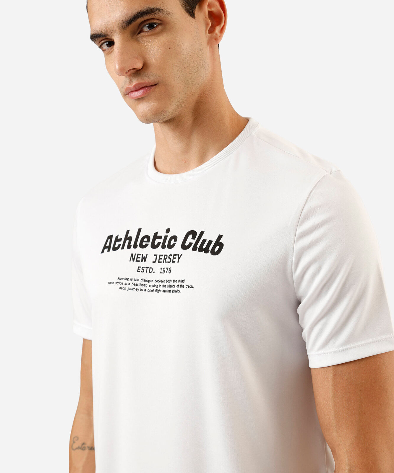 camiseta esportiva masculina manga curta estampada branca