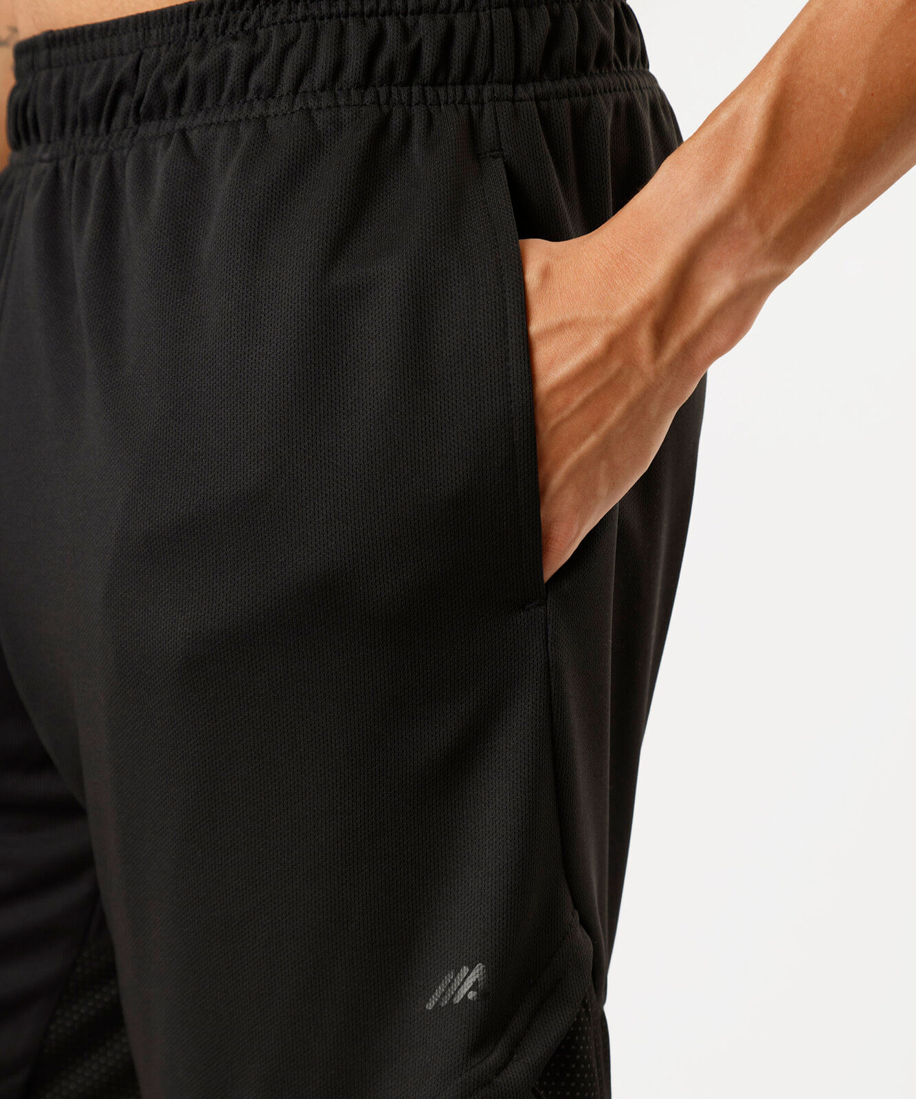 short masculino esportivo texturizado com recorte verde