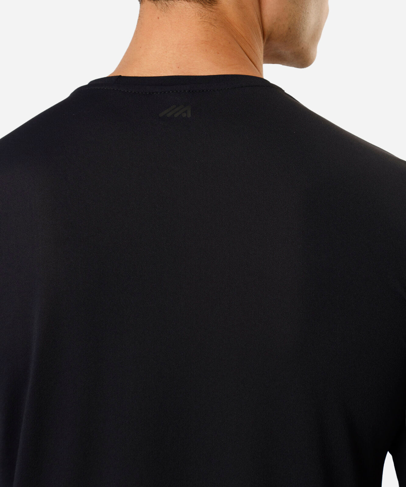 camiseta slim fit esportiva masculina de poliamida manga longa preta
