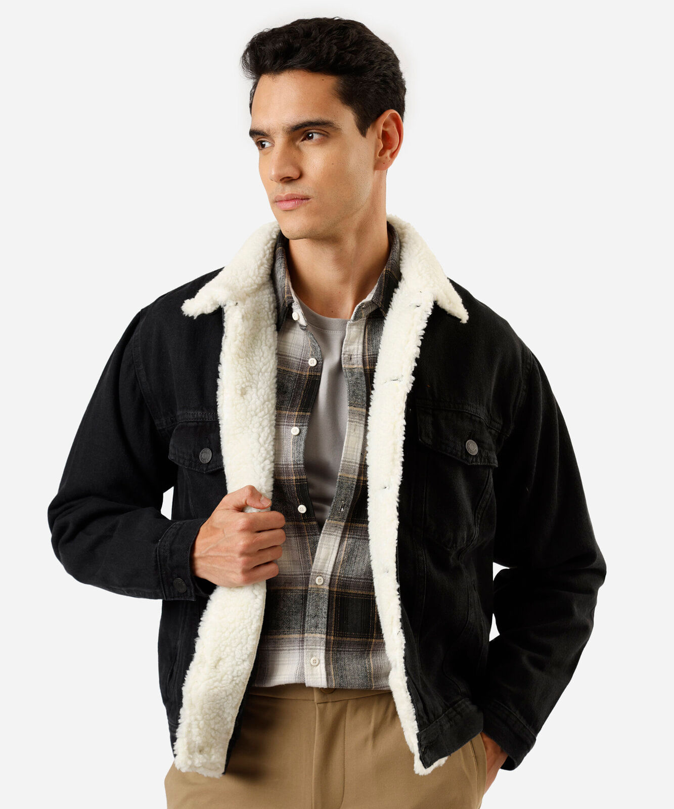 jaqueta masculina jeans com gola em sherpa preta