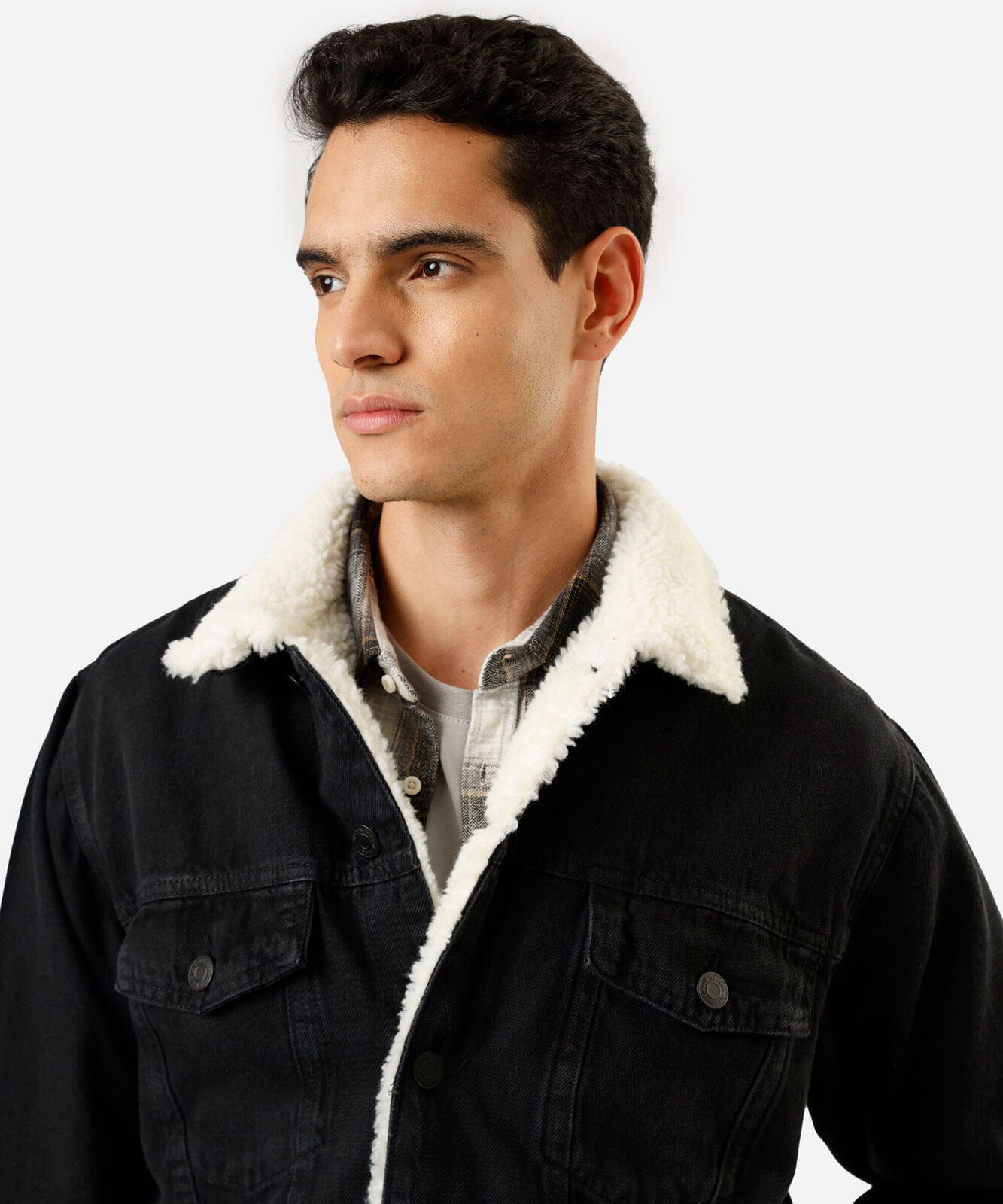 jaqueta masculina jeans com gola em sherpa preta