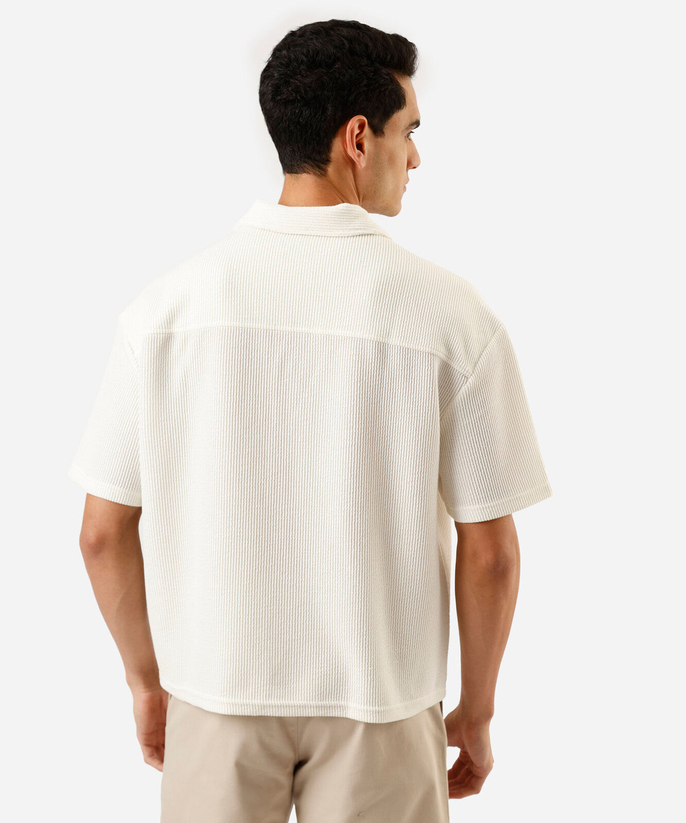 camisa box fit masculina canelada off white