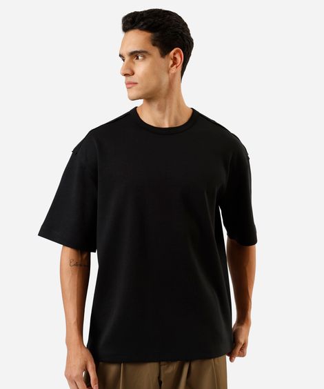 camiseta masculina oversized  com algodão preta