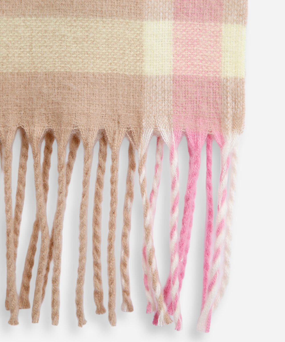 cachecol de tricot xadrez com franjas bege