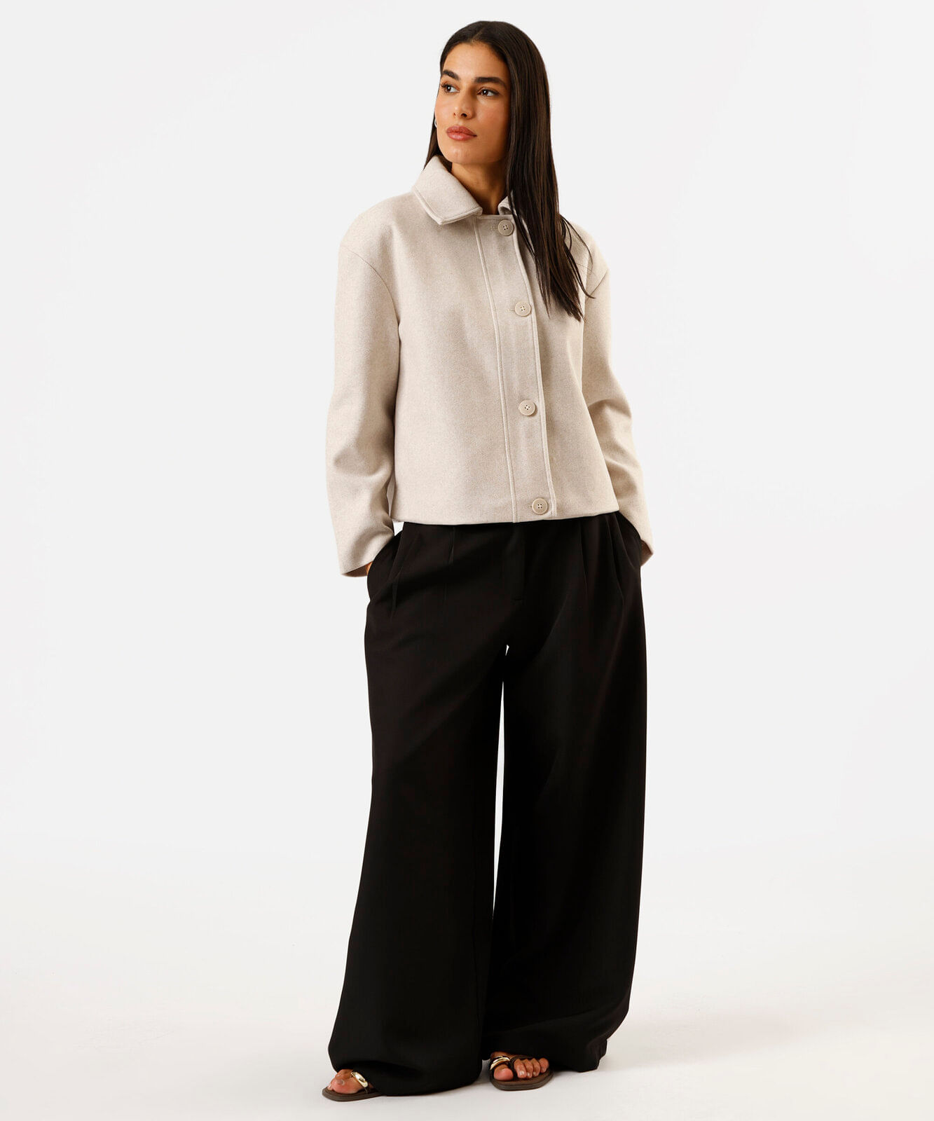 casaco feminino com bolsos texturizado off white