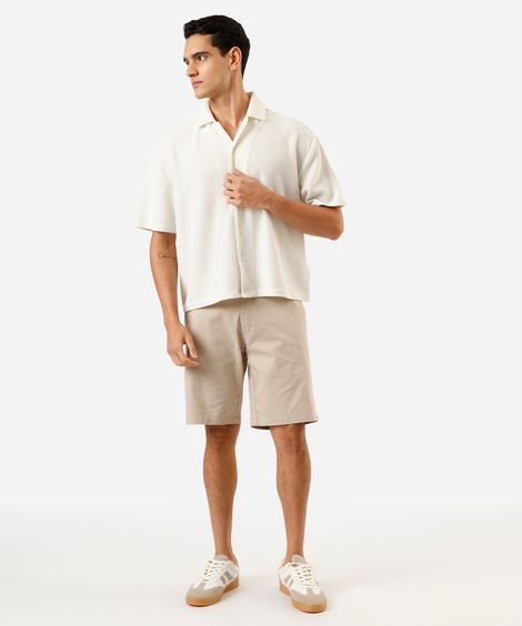 bermuda chino reta masculina de sarja bege