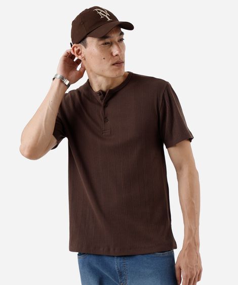 camiseta slim masculina canelada marrom