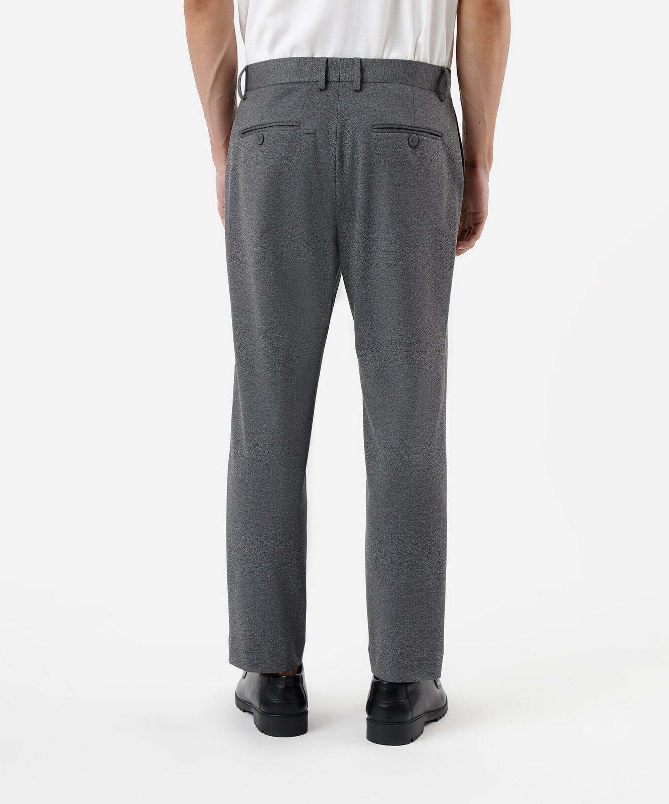 calça chino carrot de alfaiataria masculina cinza