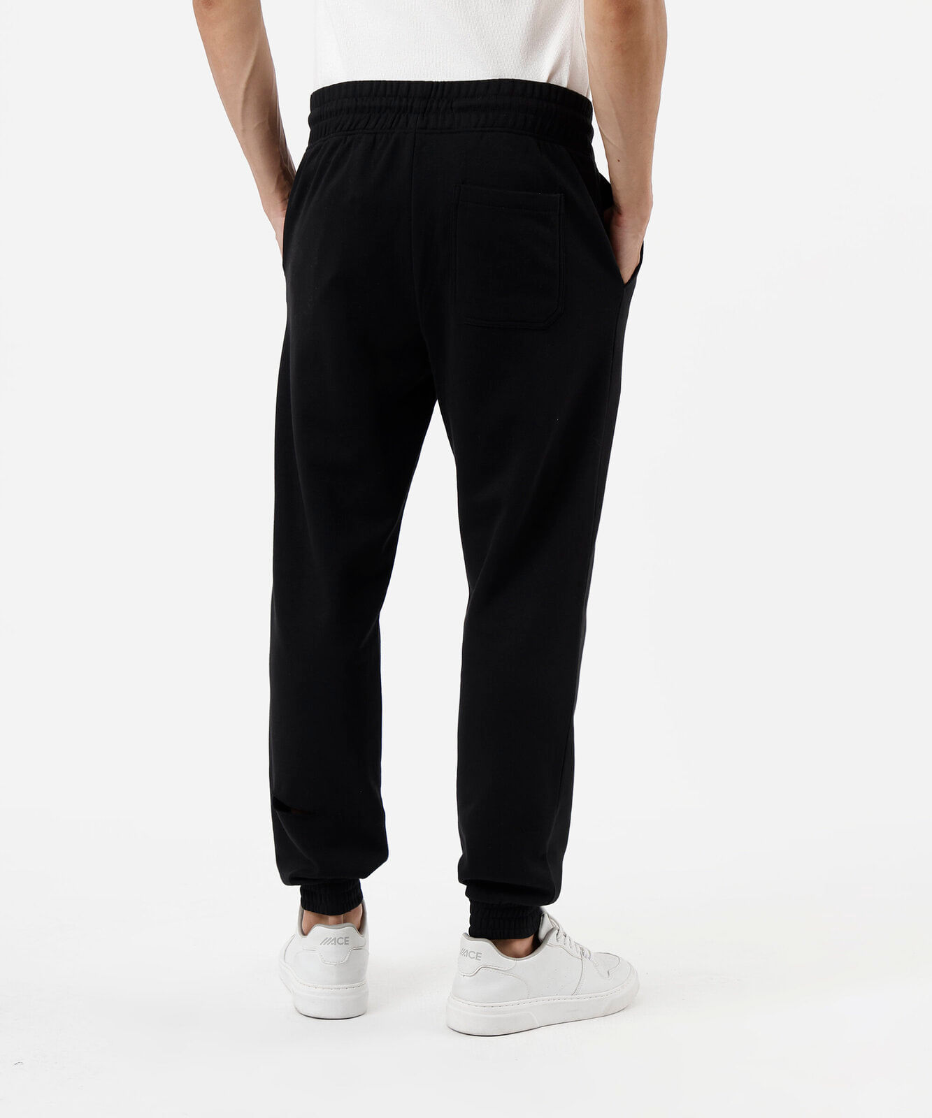 calça jogger de moletom preto