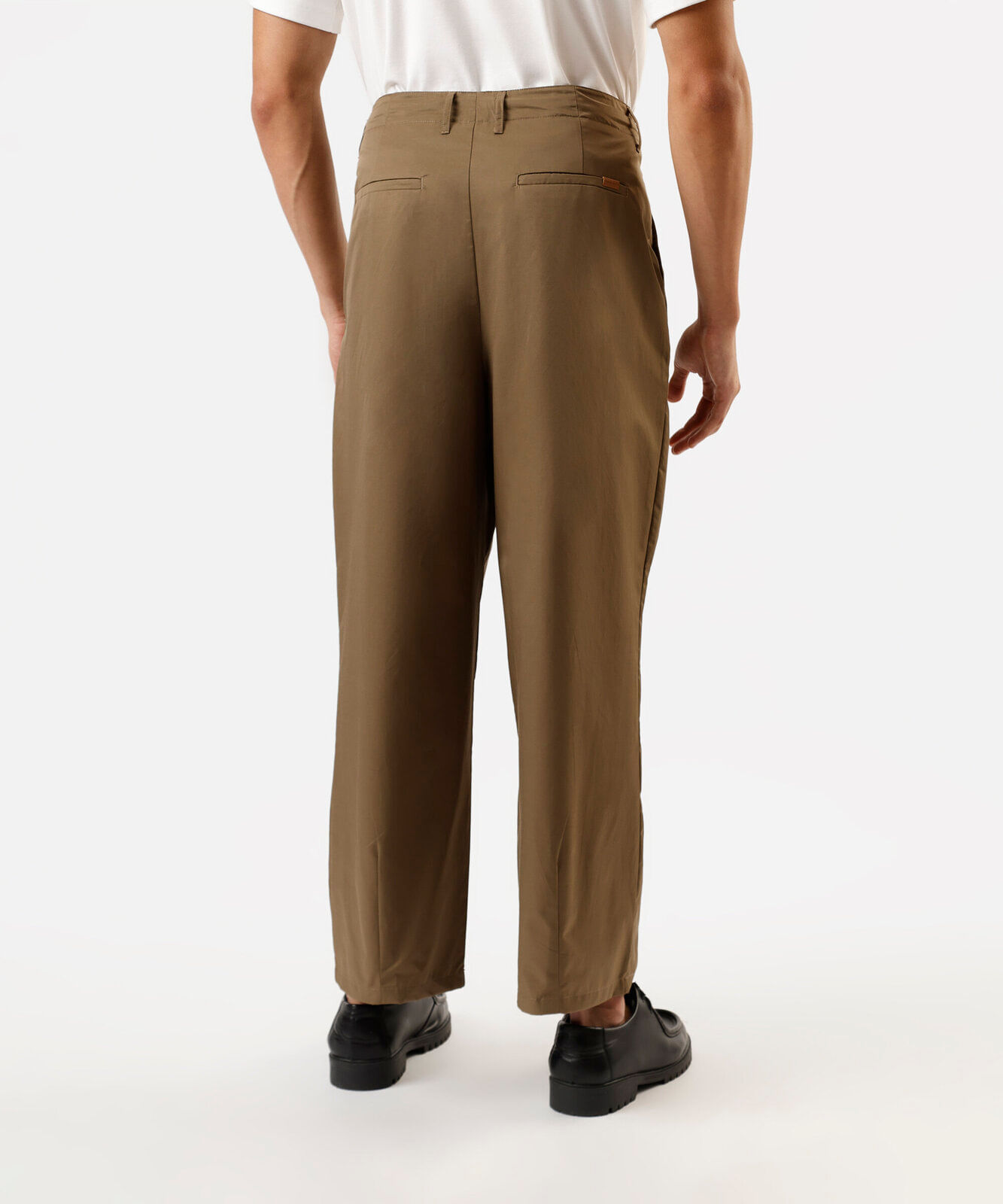 calça super baggy masculina com algodão e pregas marrom