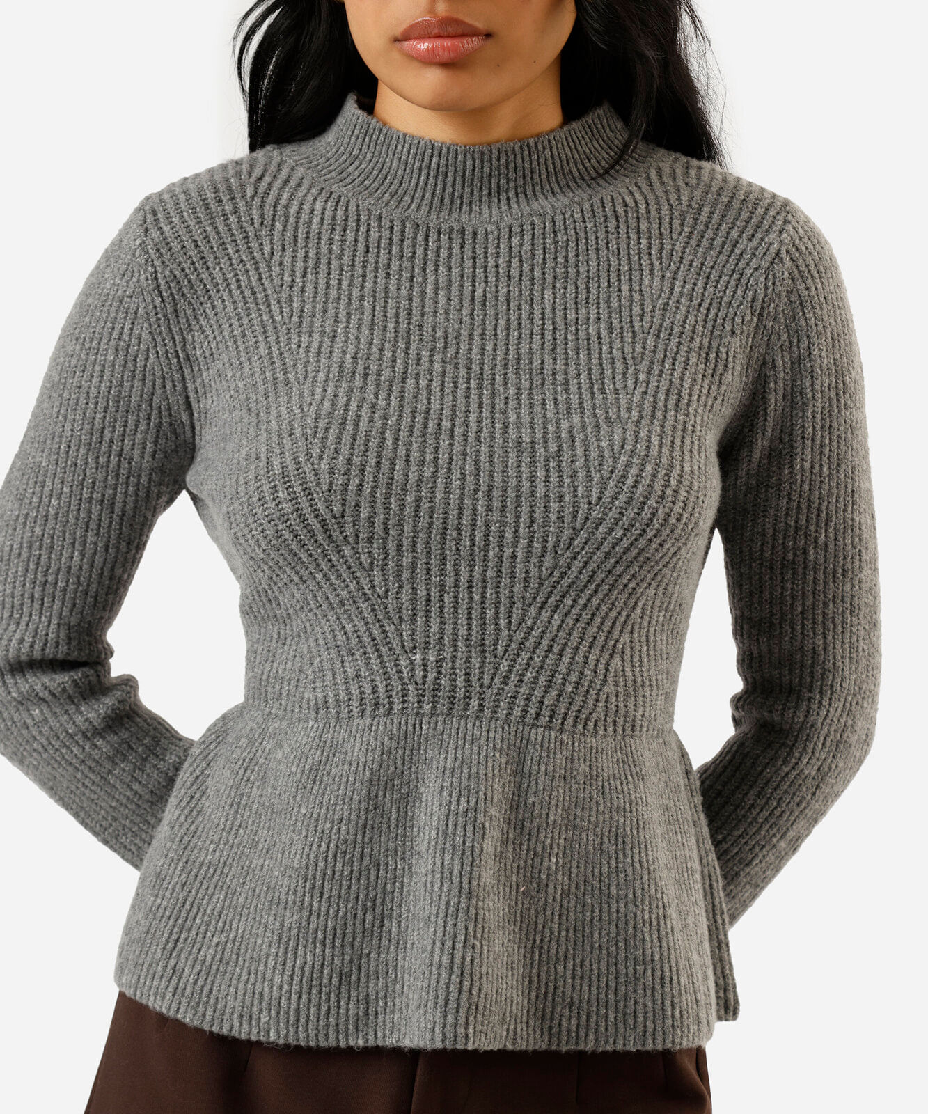 suéter peplum feminino de tricot canelado cinza