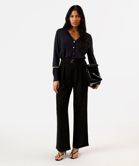 calça wide leg feminina com pregas e fivela preta