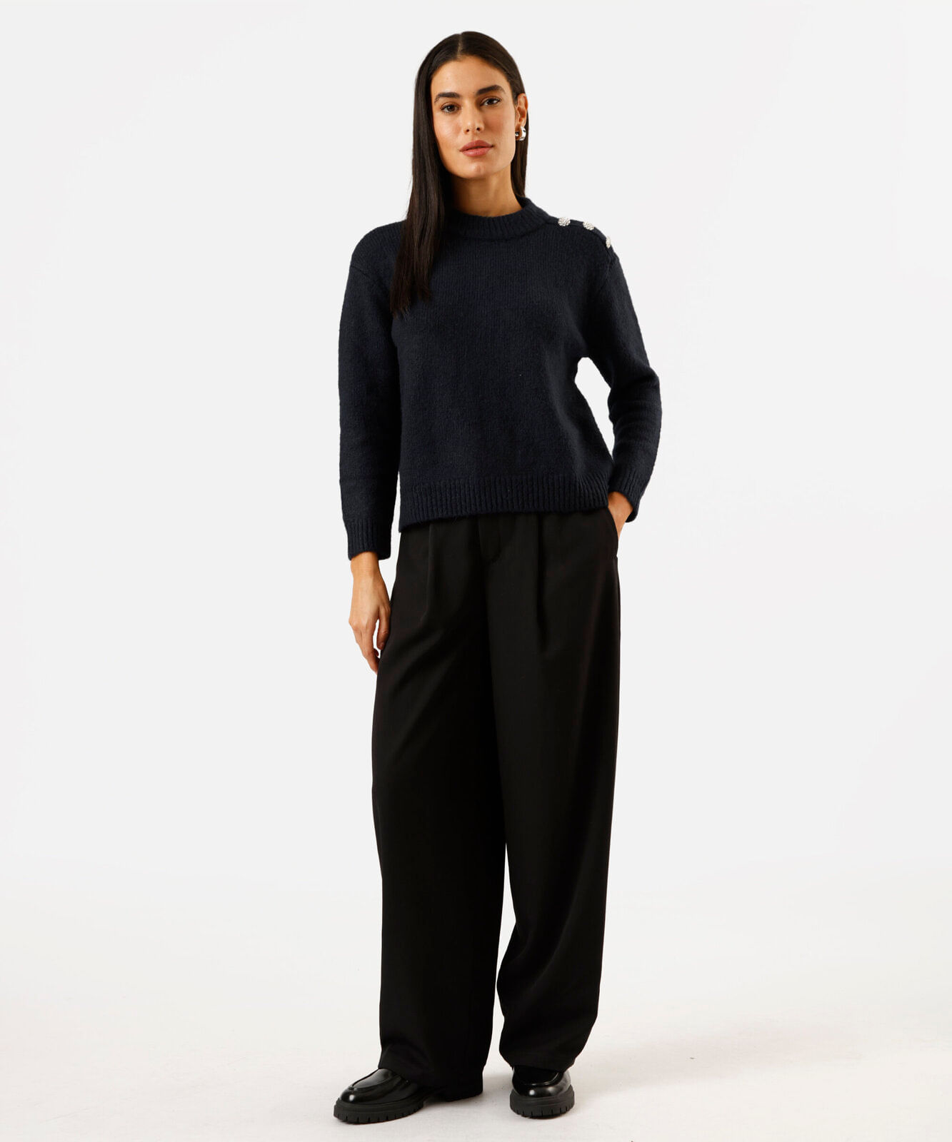 suéter feminino de tricot com botões azul