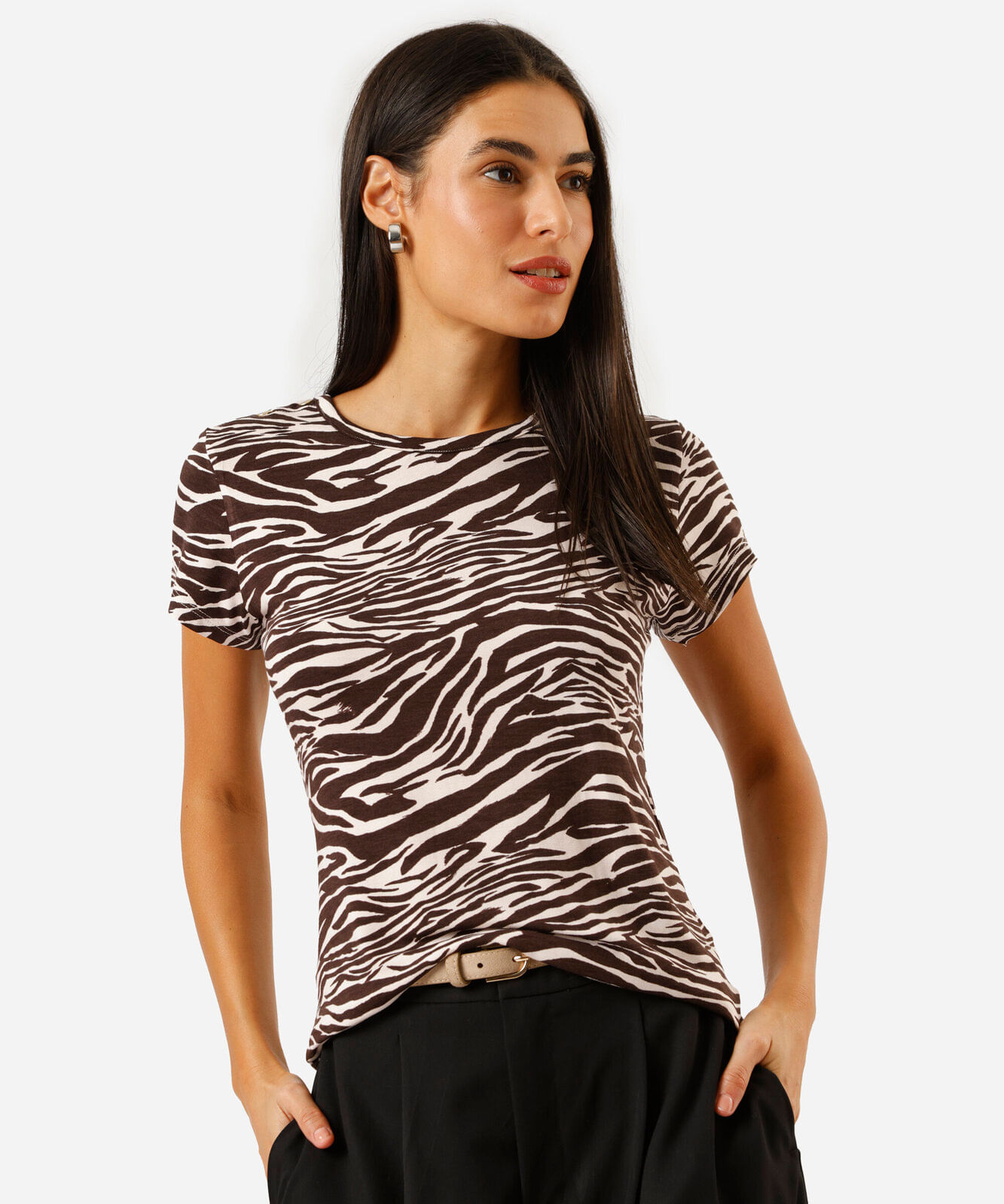 blusa feminina de viscose manga curta animal print bege
