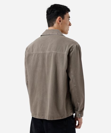 camisa oversized masculina de sarja manga longa estonada marrom