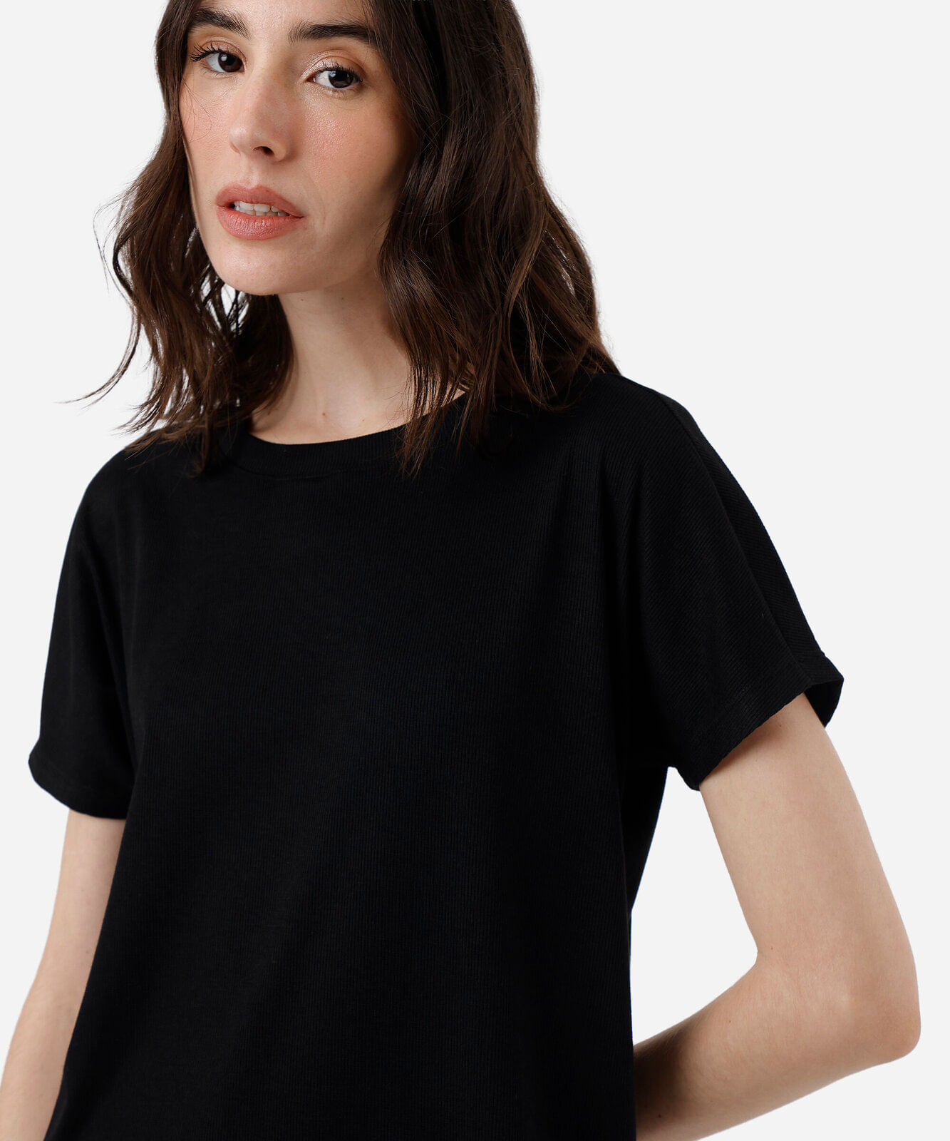 vestido curto feminino com viscose canelado preto