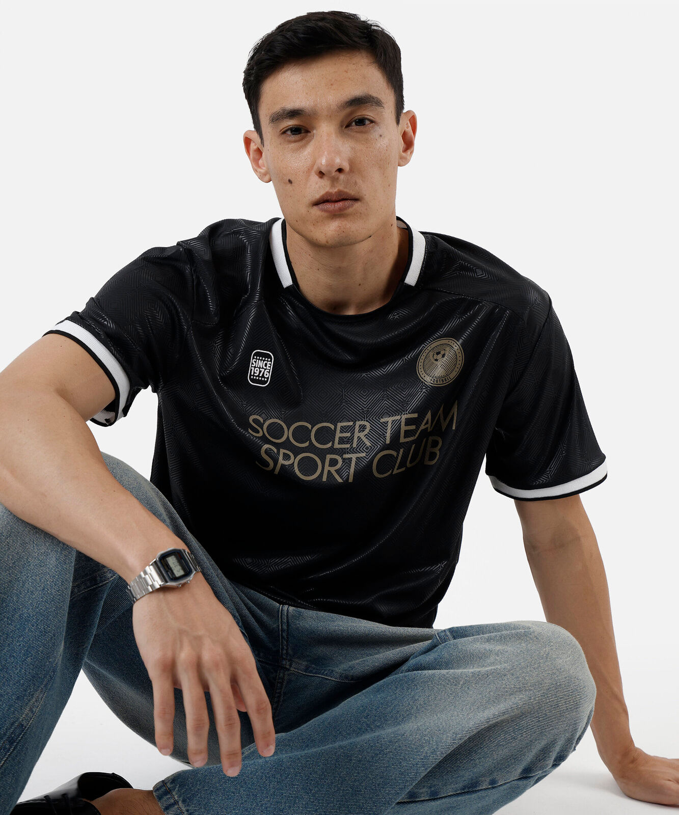 camiseta esportiva masculina manga curta estampada preta
