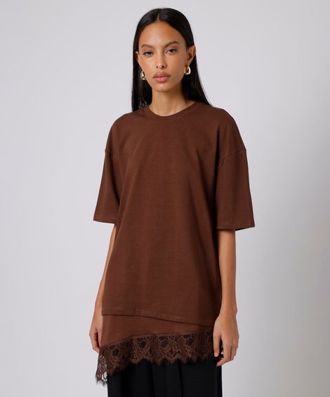 camiseta alongada feminina de algodão com renda mindset marrom
