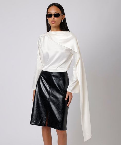 blusa feminina manga longa com capa acetinada mindset off white
