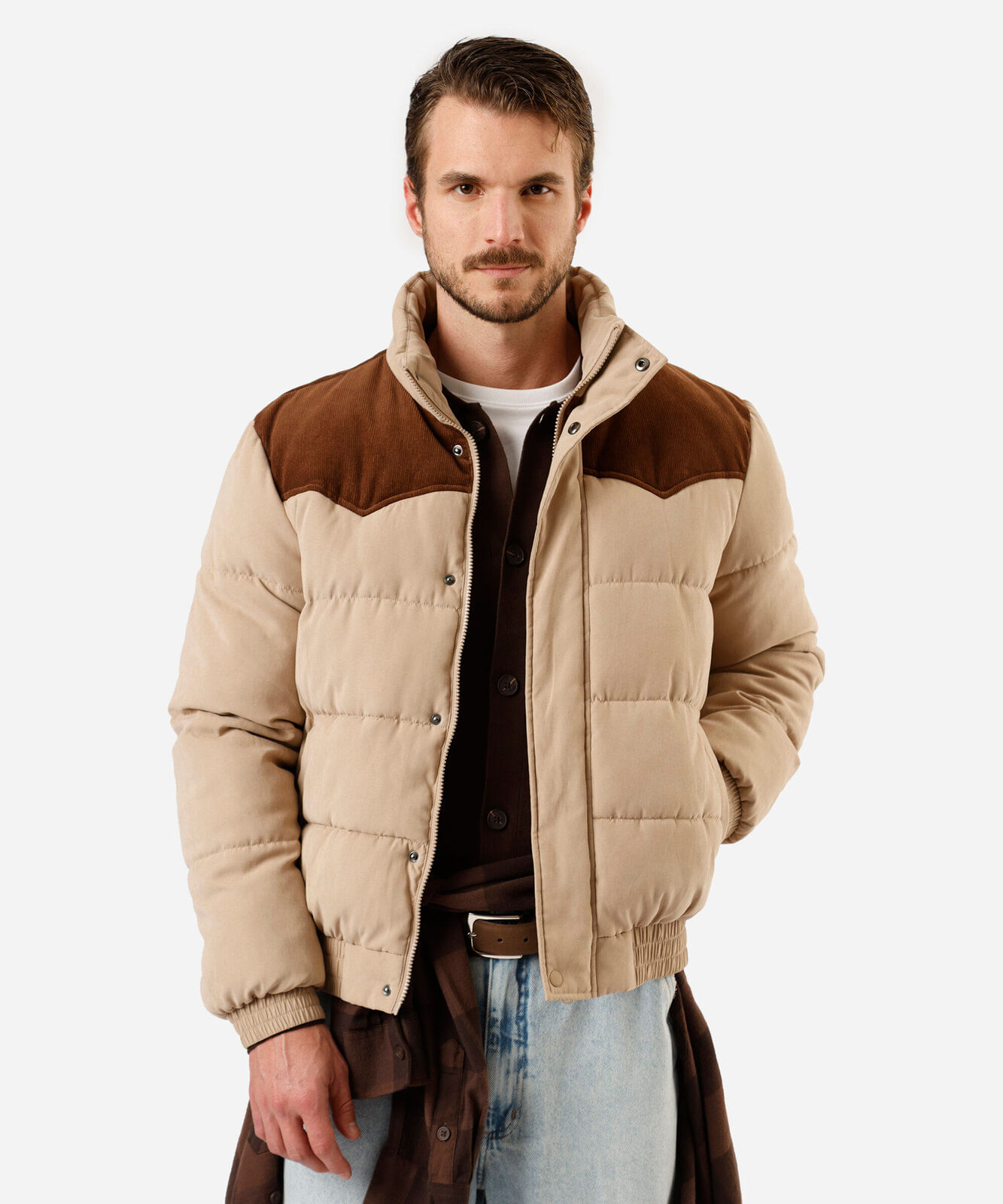 jaqueta puffer masculina gola alta com recorte  bege