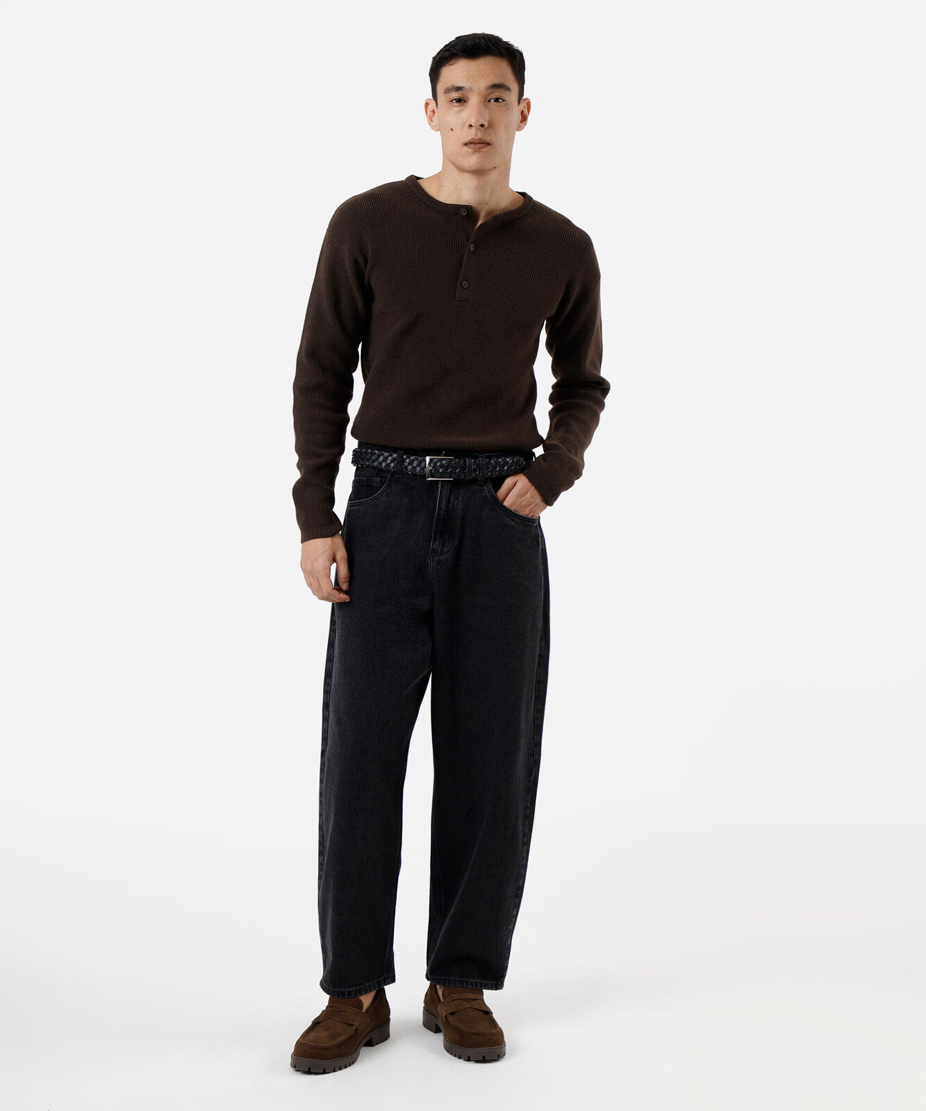 blusa slim fit masculina de tricot canelada marrom